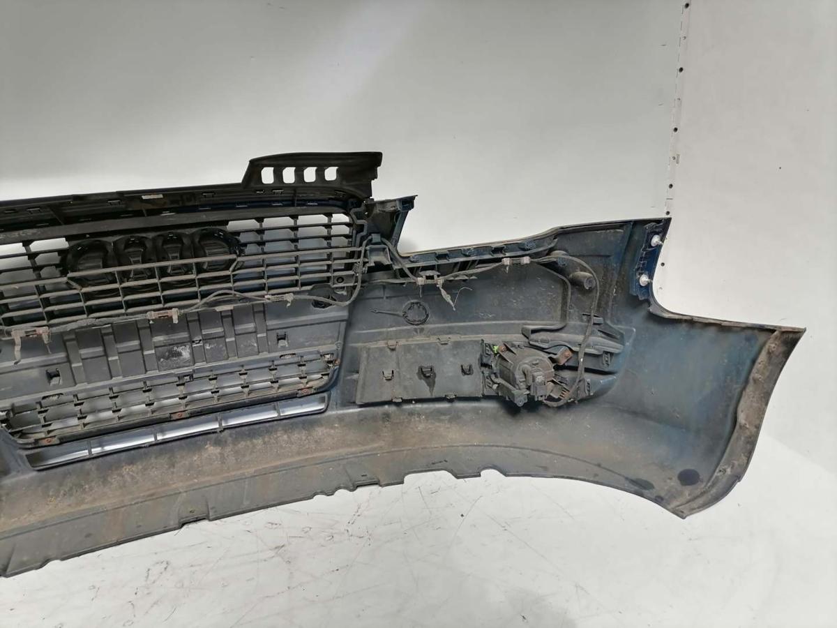 Audi A4 8E B7 Stoßstange Stossfänger vorn Zubehör LY5K Brillantblau Bj.2005 Audi A4 8E B7 Stoßstange Stossfänger vorn Zubehör LY5K Brillantblau Bj.2005